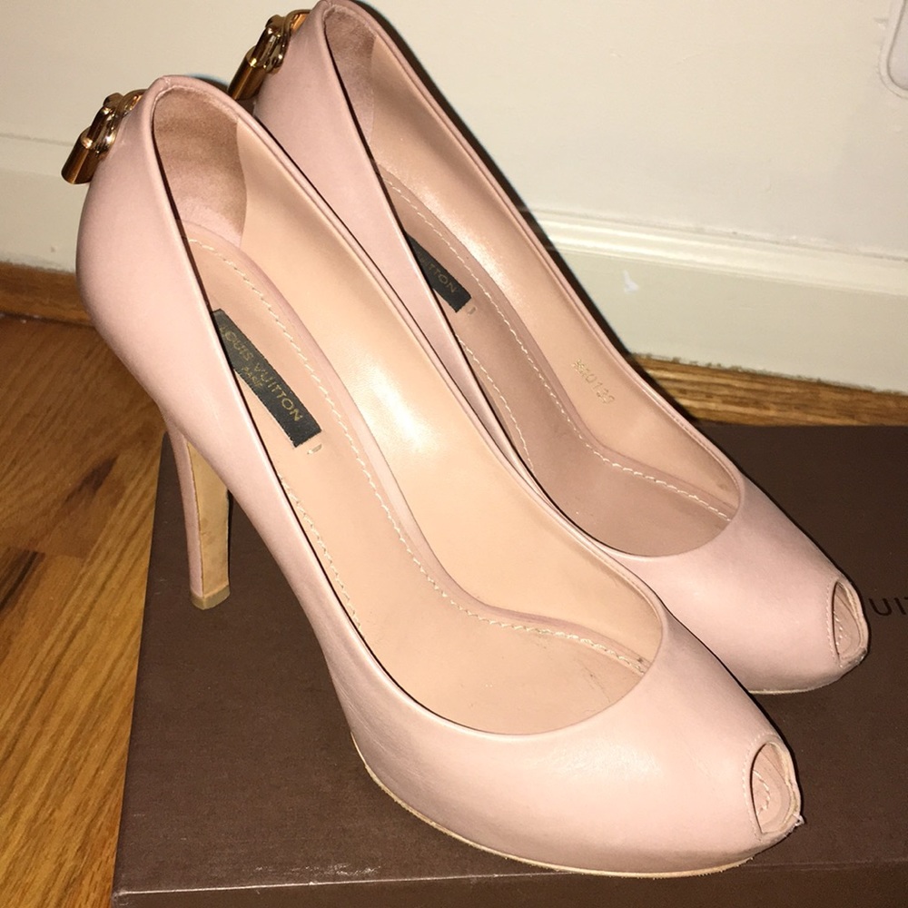 Louis Vuitton Blush Pink Peep-Toe Leather Heels